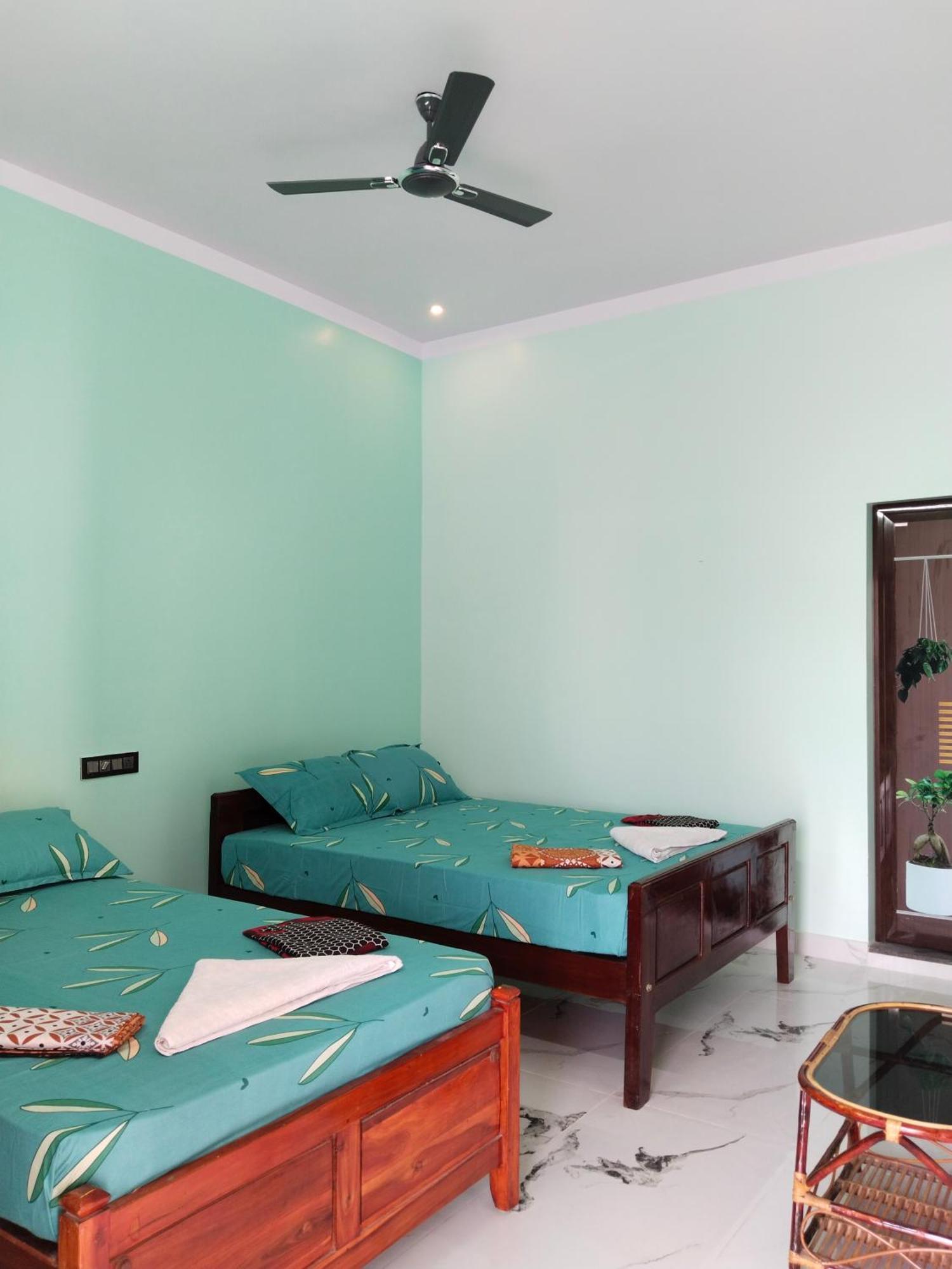 Vedhav Residency Hotel Канякумари Екстериор снимка