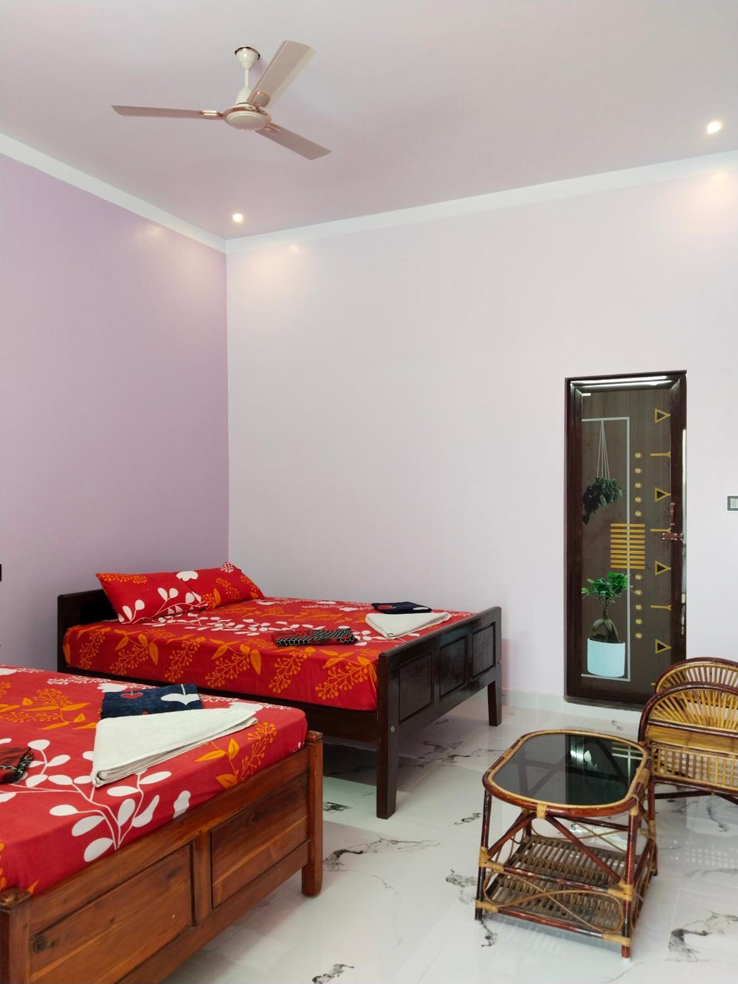 Vedhav Residency Hotel Канякумари Екстериор снимка